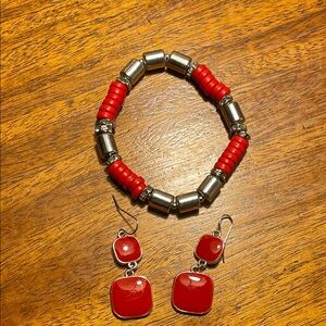 Red,Silver,crystal spacers. Beaded stretch, Bracelet and Earring Set. Never worn